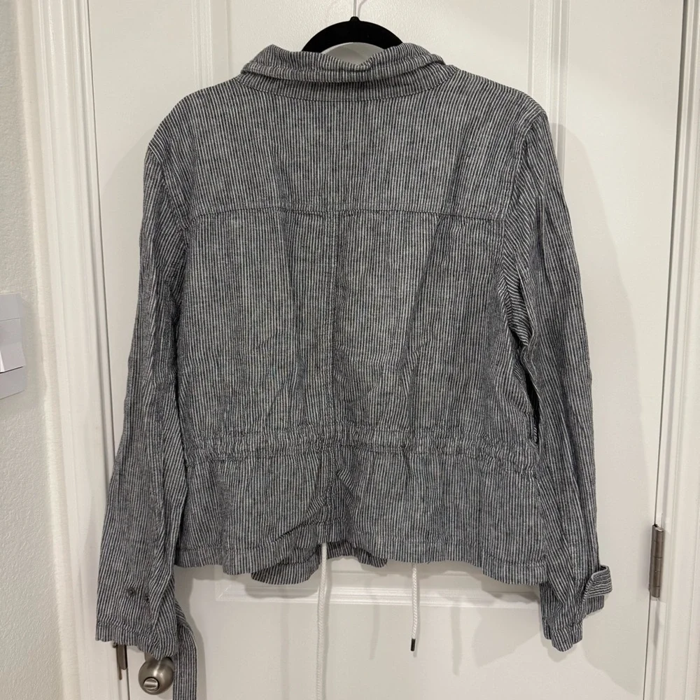 LOFT Striped Gray Linen Blend lightweight Jacket Size Large Fall Travel Coastal - Picture 2 of 8